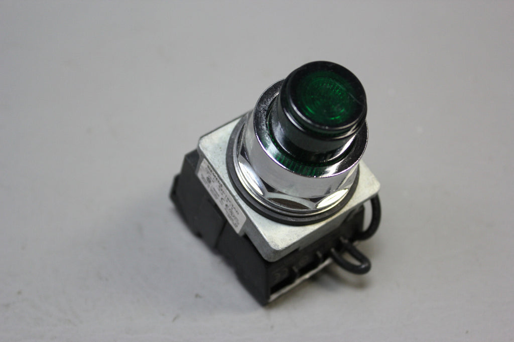 UNUSED SIEMENS GREEN ILLUMINATED PUSH BUTTON 52PT6E3AB