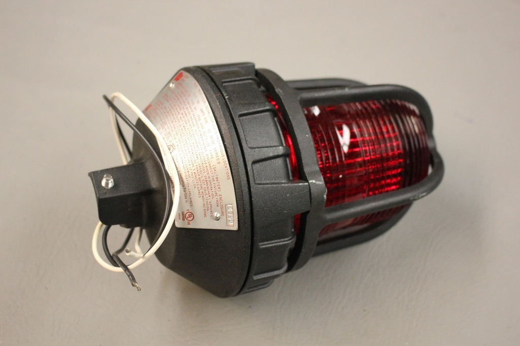 NEW FEDERAL SIGNAL 151XST VISUAL SIGNAL STROBE LIGHT 120V