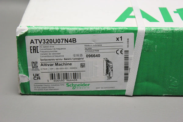 NEW SCHNEIDER ATV320U07N4B ALTIVAR 1HP AC SPEED DRIVE