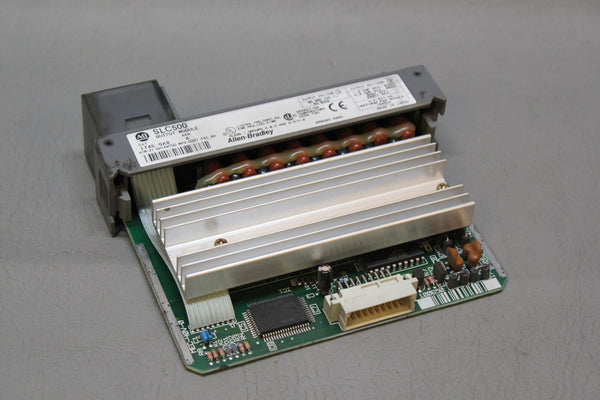 ALLEN BRADLEY SLC500 1746-0A8 SER A  OUTPUT MODULE