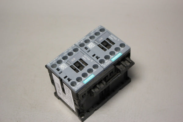 UNUSED SIEMENS REVERSING CONTACTOR 3RA2318-8XB30-1AK6