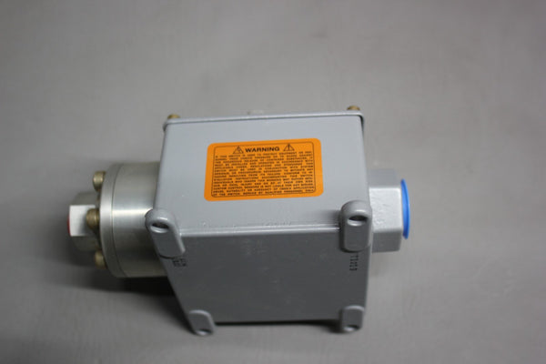 NEW CCS HIGH PRESSURE SWITCH  CCS 604G2