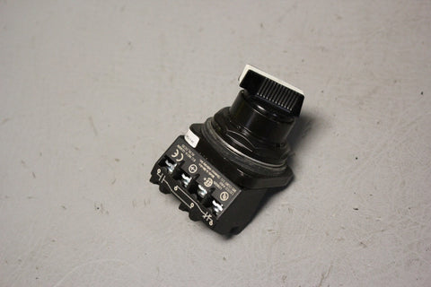 UNUSED SIEMENS  52SX2AABA1M48 SELCTOR SWITCH