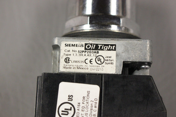 SIEMENS  52PP2G3AB 52AATG3B GREEN OIL TIGHT PUSHBUTTON