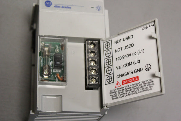 ALLEN BRADLEY COMPACT POWER SUPPLY 1769-PA4