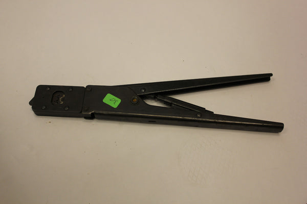 Amp 90202-2  Hand Crimping Tool Crimper 