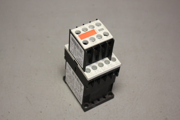 SIEMENS 3RT1017-1AK64-3MA0 CONTACTOR