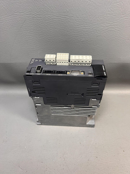 MITSUBISHI MELSERVO SERVO DRIVE MR-J3-100B 3PH 200V