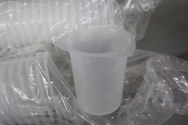 46 NEW VWR 800ml TRI-POUR GRADUATED BEAKER 25384-158