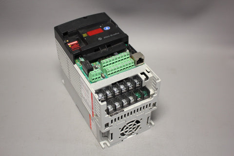 ALLEN BRADLEY POWERFLEX 1HP AC DRIVE  22D-D2P3N104 A