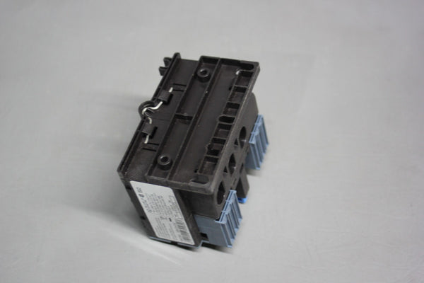 NEW SIEMENS SOLID STATE OVERLOAD RELAY 3UB8123-4CW2 48ATC3S00