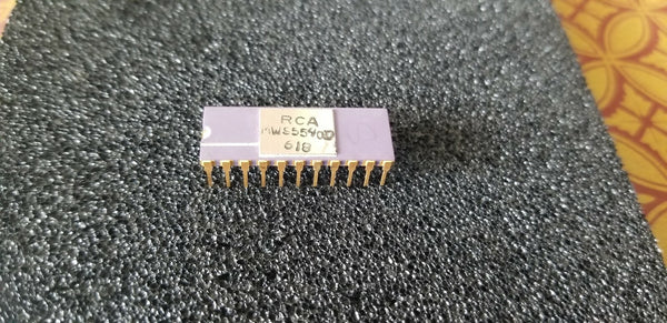 Vintage RCA Purple Ceramic & Gold/Silver 22 Pin DIP Chip Processor MW95540D