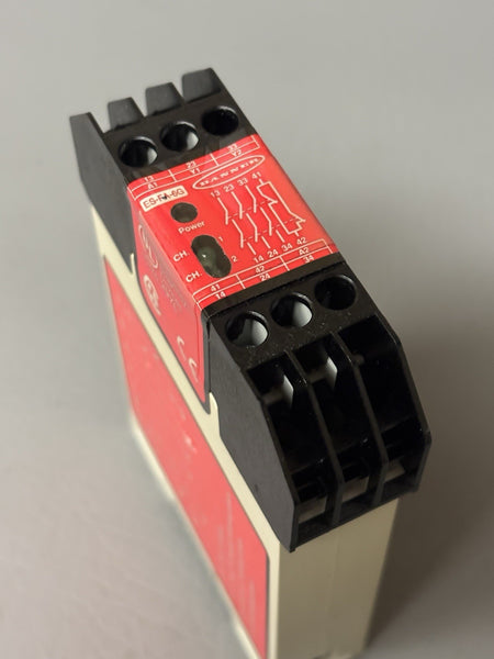 Banner ES-FA-6G Machine Safety Relay Module 24VAC/DC