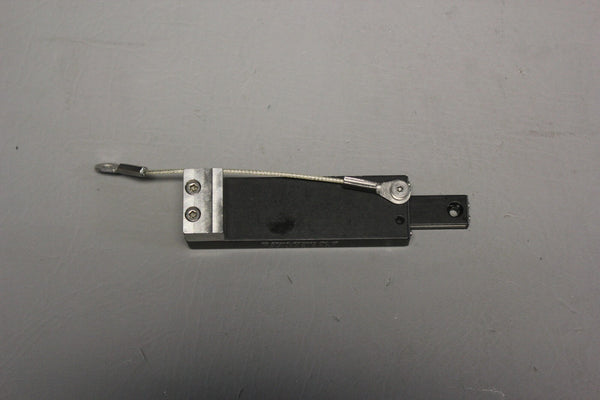 Del-Tron N-3 Cross Roller Slide, 2" Travel, Dimensions: 3.5" x 1" x 0.5"