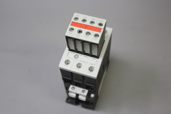 NEW SIEMENS 3RT1035-1QB44-3MA0 CONTACTOR