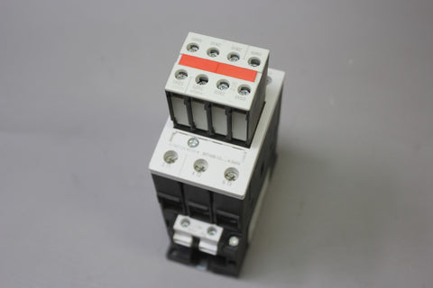 NEW SIEMENS 3RT1035-1QB44-3MA0 CONTACTOR