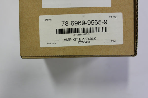 Replacement Lamp DT00461 Hitachi Projector 