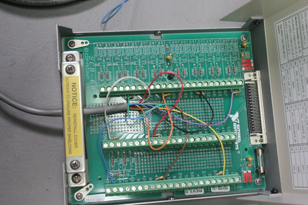 NATIONAL INSTRUMENTS SHIELDED I/O CONNECTOR BLOCK WITH CABLES SCB-68