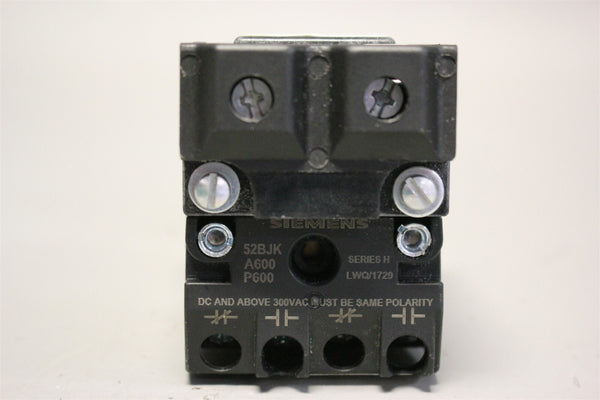 SIEMENS ILLUMINATED RED PUSH-BUTTON PILOT LIGHT 52PT6G2A W/52BJK, 52AATGN