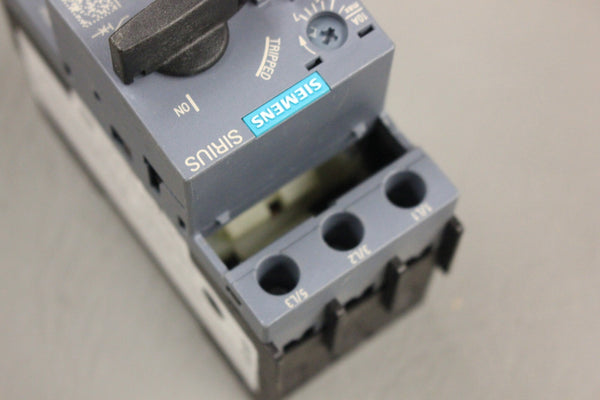 SIEMENS SIRIUS 3RV2011-1JA10 MOTOR STARTER CIRCUIT BREAKER