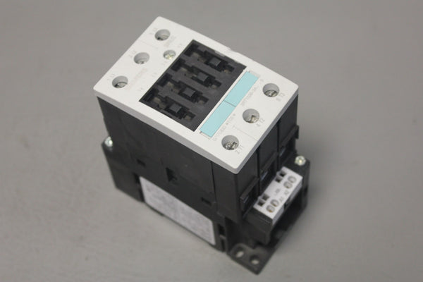 UNUSED SIEMENS POWER CONTACTOR WITH 110/120V COIL 3RT1036-3AK60