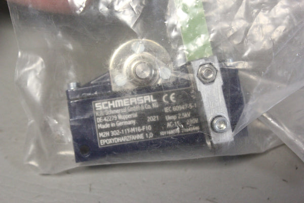 NEW SCHMERSAL 101168078 DERAIL DETECTION WHISKER SWITCH