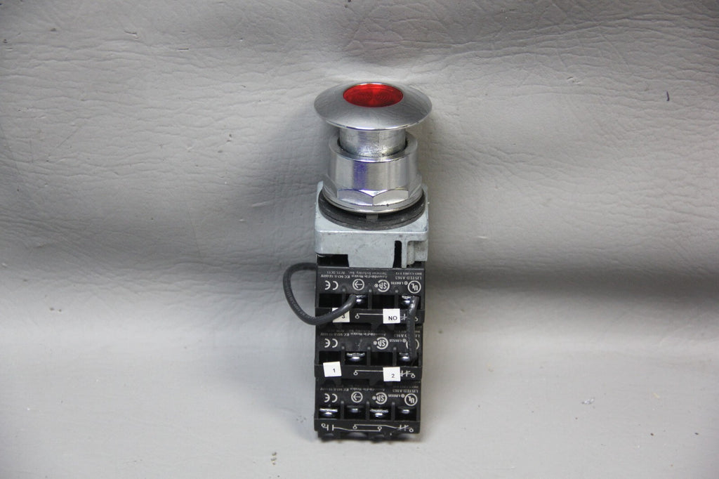 SIEMENS HEAVY DUTY RED ILLUMINATED EMERGENCY PUSH/PULL PUSHBUTTON 52PP7E2UB