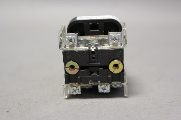 UNUSED ALLEN-BRADLEY ILLUMINATED GREEN PUSH BUTTON 800T-QBH24A