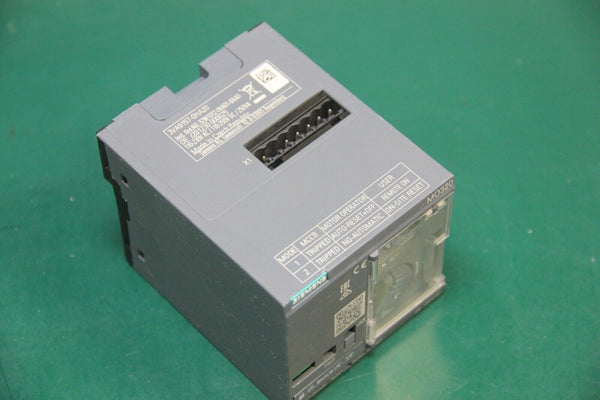 SIEMENS MOTOR OPERATOR 3VA9157-0HA20 FOR 3VA11 CIRCUIT BREAKER