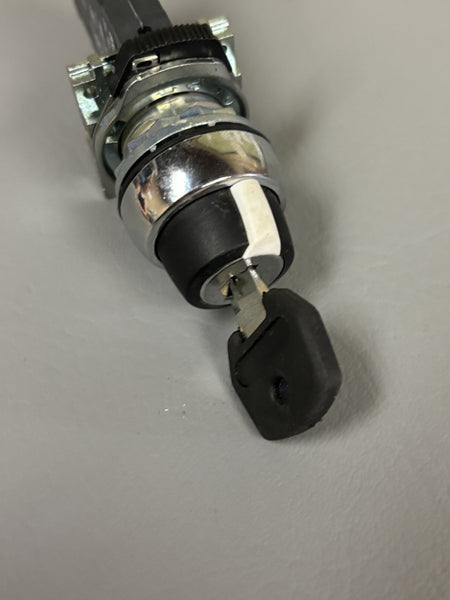 Allen Bradley 800F-X11D & Keyed Selector Switch