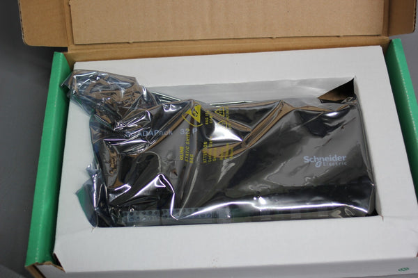 NEW SCHNEIDER SCADAPACK 32P REMOTE TELEMETRY MODULE TBUP4N-102-01-0-0F
