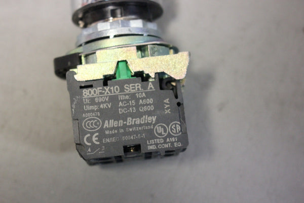 ALLEN BRADLEY GREEN PILOT LIGHT WITH 800F-D0C & 800F-X10