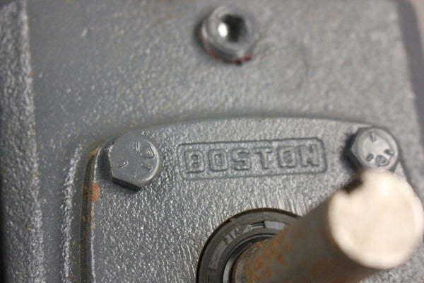 BOSTON GEAR F713-40-B6-J ISO 9002 100 SERIES GEAR REDUCER