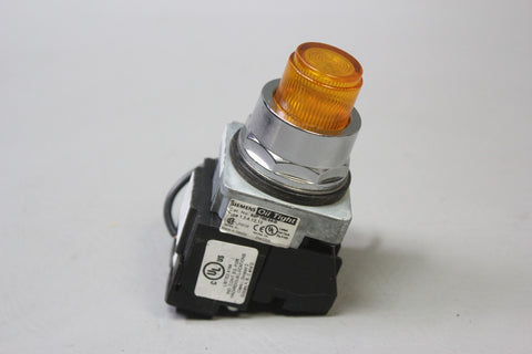 NEW SIEMENS 52PT6E9AB OIL TIGHT ILLUMINATED PUSHBUTTON LAMP LED AMBER