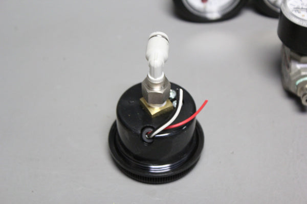 Lot of 6  SMC PRESSURE GAUGES