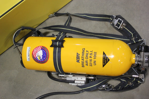 SCOTT INDUSTRIAL SCBA SYSTEM IN CASE