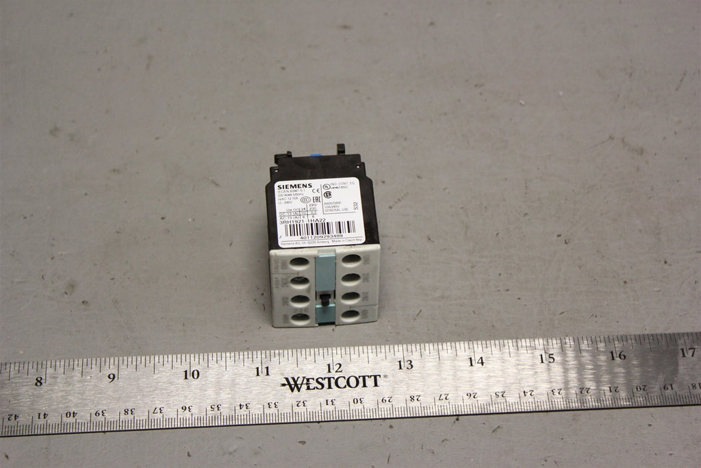 Unused SIEMENS AUXILIARY SWITCH CONTACT BLOCK 3RH1921-1HA22