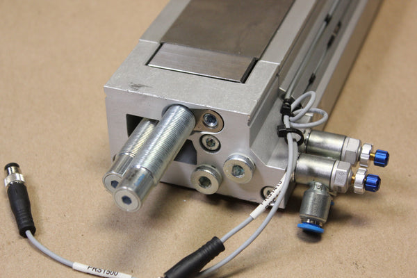 FESTO LINEAR SLIDE TABLE  P/N: DGSL-20-200-Y3A