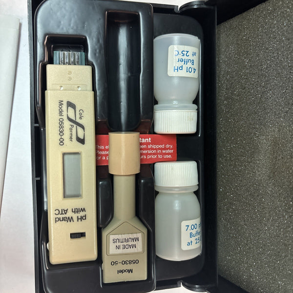 Cole Parmer Digital PH Wand with ATC, 05830-00 and 05830-50