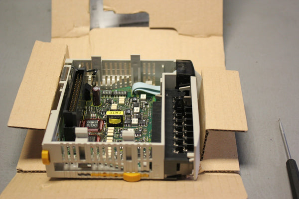 NEW OMRON TEMPERATURE CONTROL UNIT PLC MODULE  CQM1-TC202