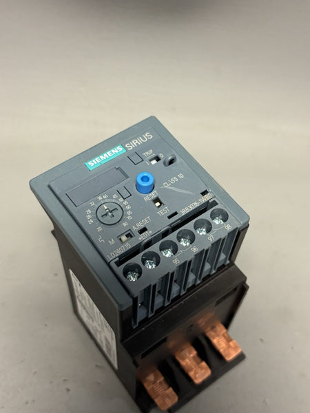 SIEMENS 3RB3036-1WB0 Thermal Overload Relay Unused