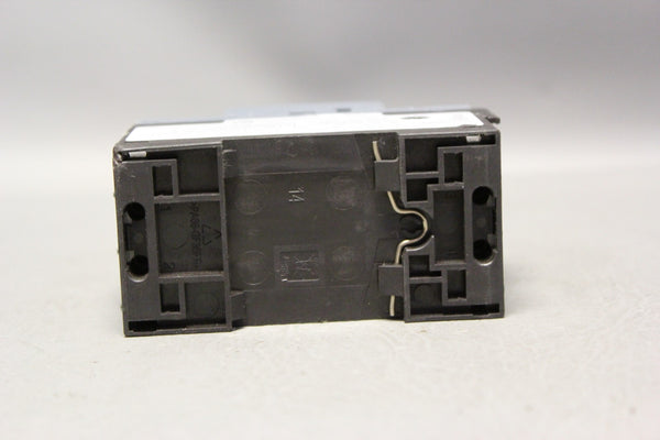 UNUSED SIEMENS SIRIUS CIRCUIT BREAKER 3RV2011-1BA10