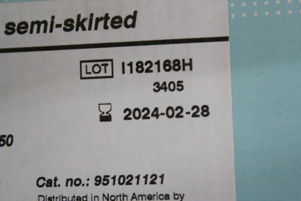 NEW BOX EPPENDORF TWIN TEC PCR PLATES 96 SEMI SKIRTED 951021121