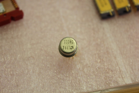  AMD 733HC Gold Lead Video Amp Amplifier IC Circuit Metal Can