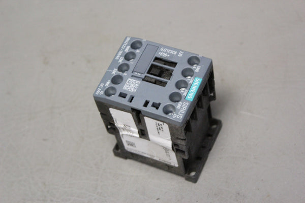 SIEMENS 3RH2122-1BB40 CONTACTOR