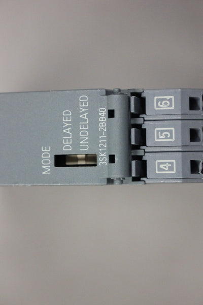 SIEMENS SIRIUS 3SK1211-2BB40 SAFETY RELAY