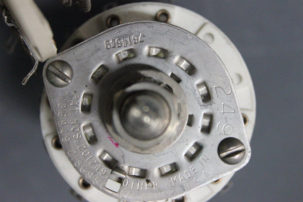 VINTAGE NOS OAK ROTARY SWITCH 7614549