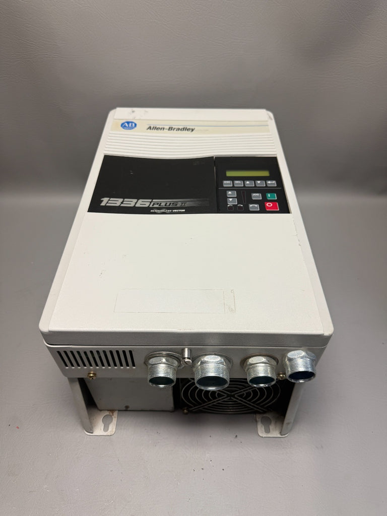 ALLEN BRADLEY 1336 PLUS II 20HP DRIVE 1336F-B020-AA-EN-HCS2-L6E SERIES A