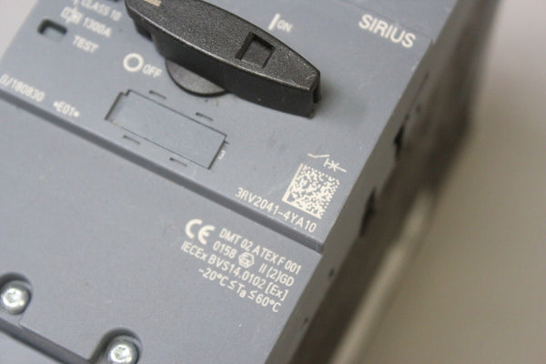 NEW SIEMENS 3RV2041-4YA10 SIRIUS CIRCUIT BREAKER MOTOR CONTROLLER
