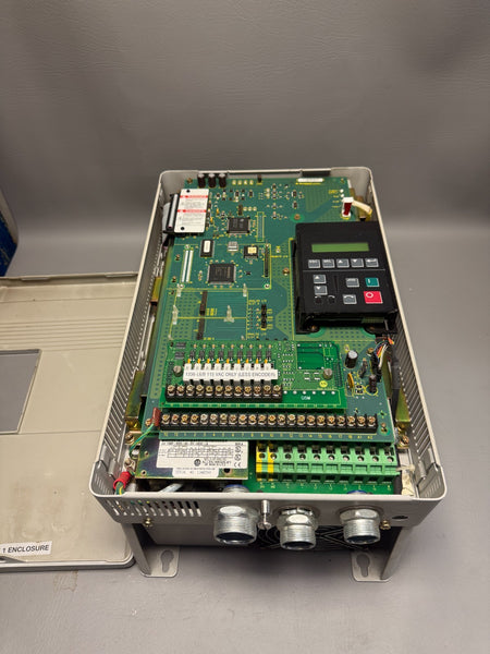 ALLEN BRADLEY 1336 PLUS II 25HP DRIVE 1336F-B025-AA-EN-HAS2-L6 SERIES A